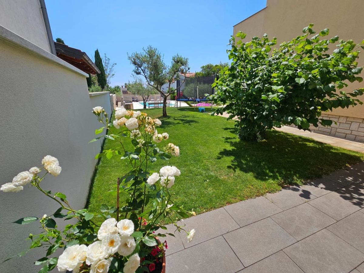 Apartmani Grzinic Rovinj Exterior foto