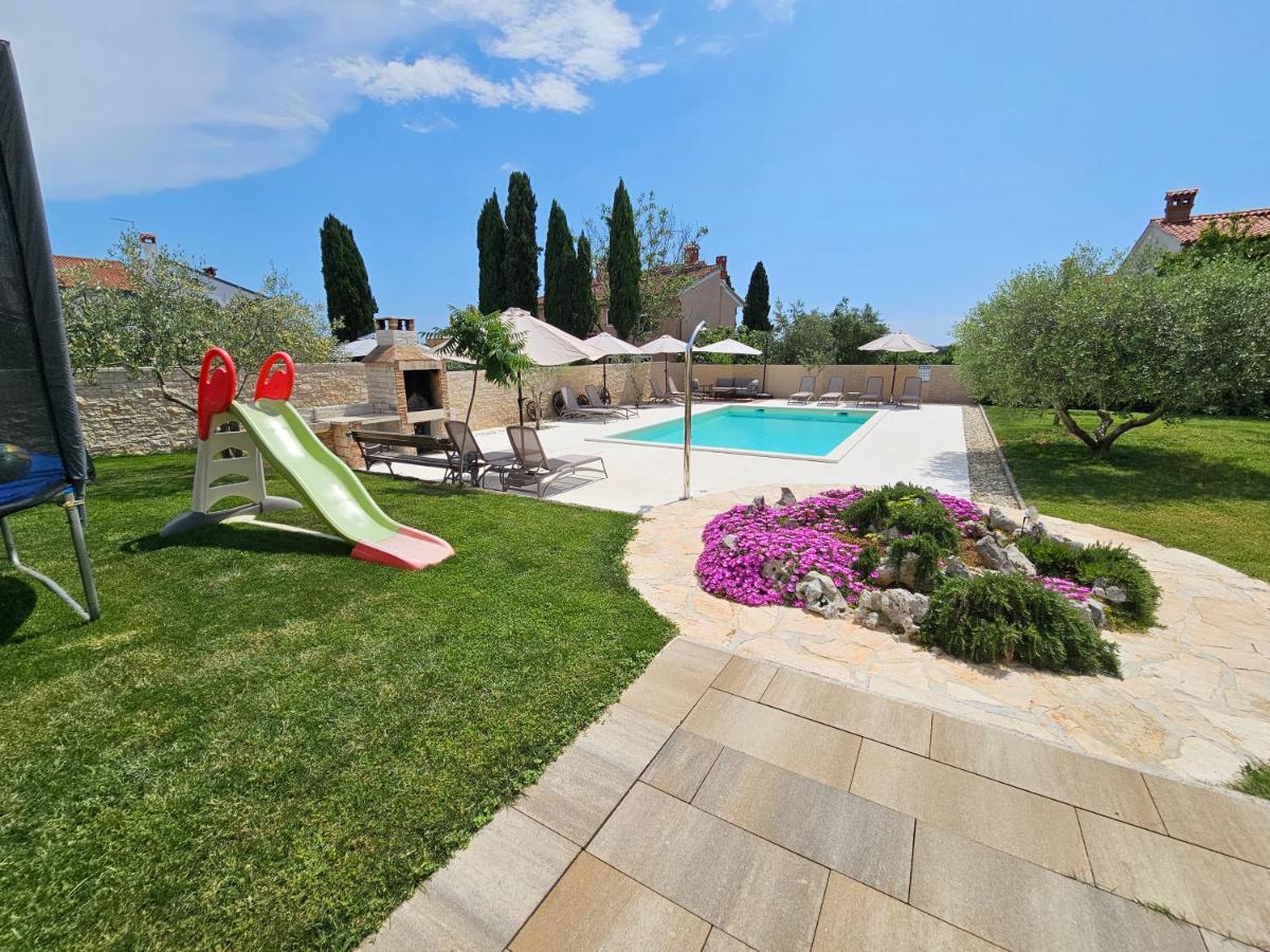 Apartmani Grzinic Rovinj Exterior foto