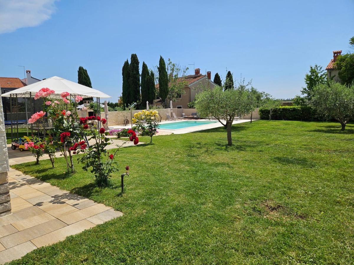 Apartmani Grzinic Rovinj Exterior foto