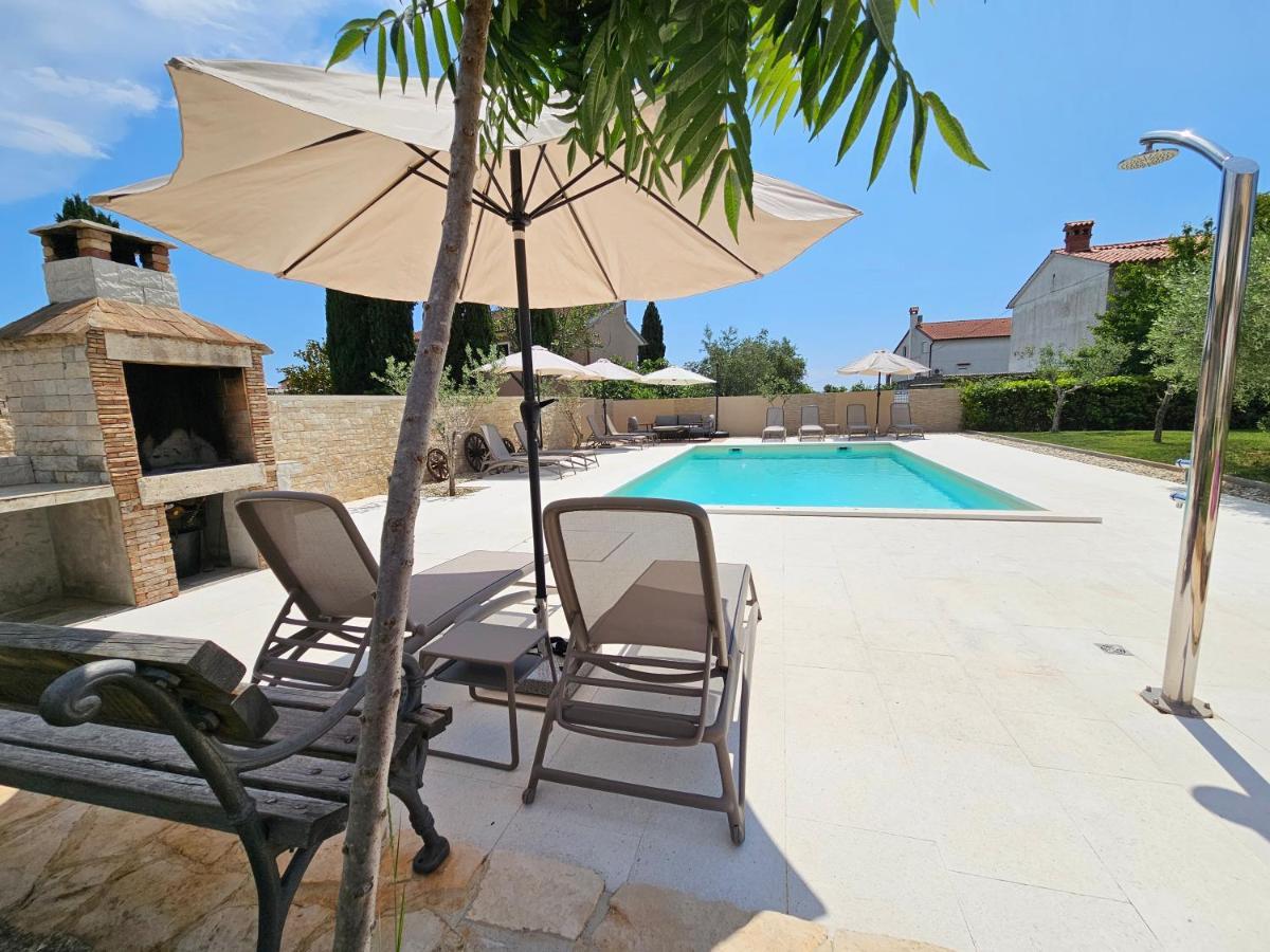 Apartmani Grzinic Rovinj Exterior foto