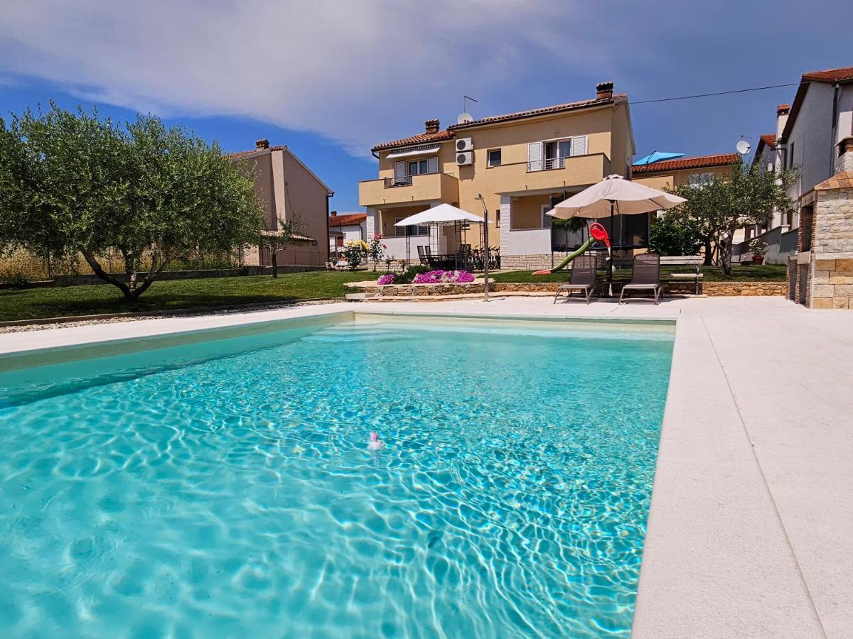 Apartmani Grzinic Rovinj Exterior foto