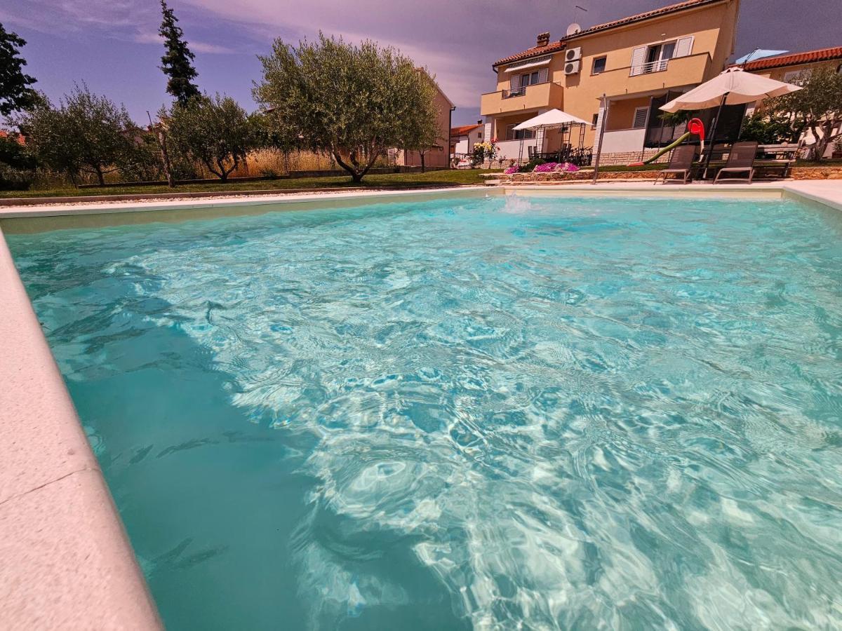 Apartmani Grzinic Rovinj Exterior foto