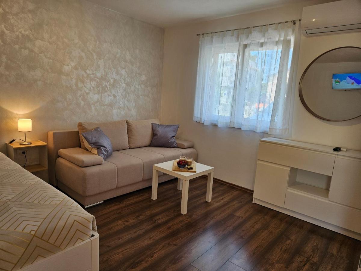 Apartmani Grzinic Rovinj Exterior foto