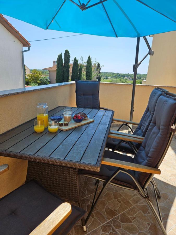 Apartmani Grzinic Rovinj Exterior foto